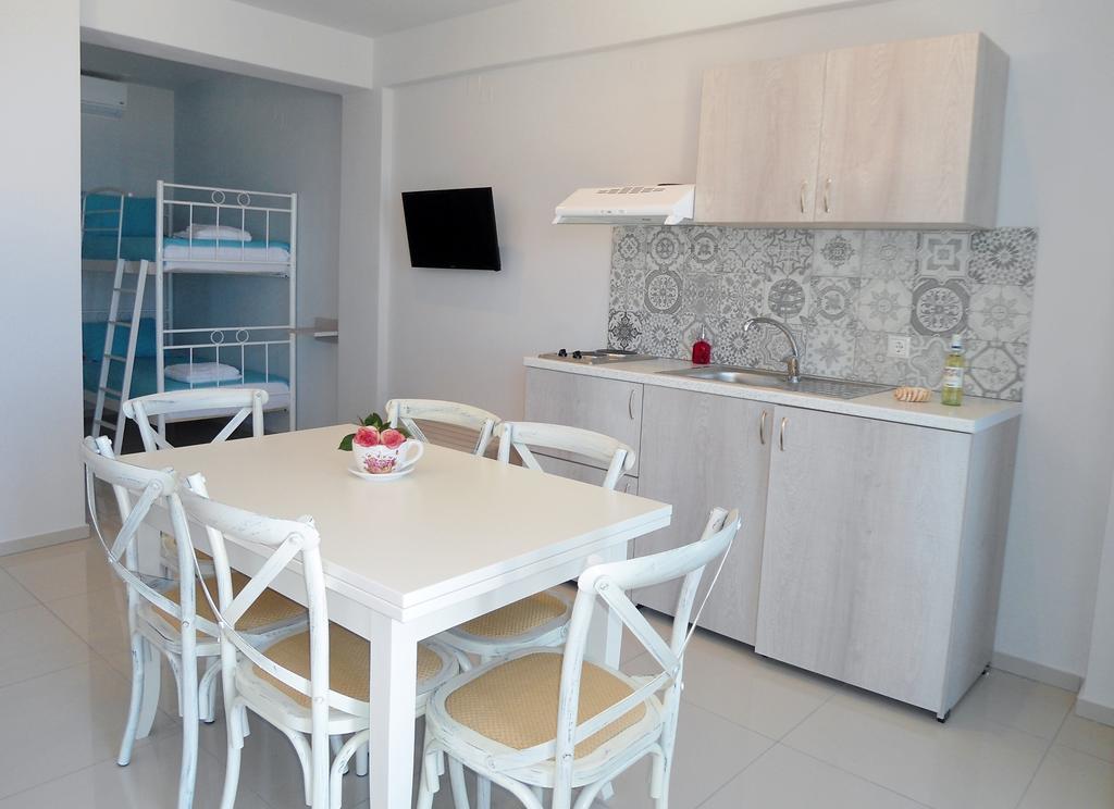 Apartamento Petrakis Sunset Palaiochora Exterior foto